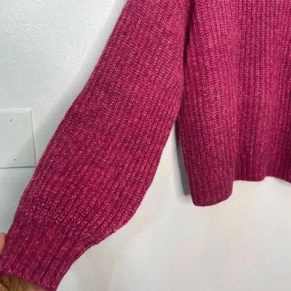 Old Navy Pink Chunky Sweater - Picture 4 of 6